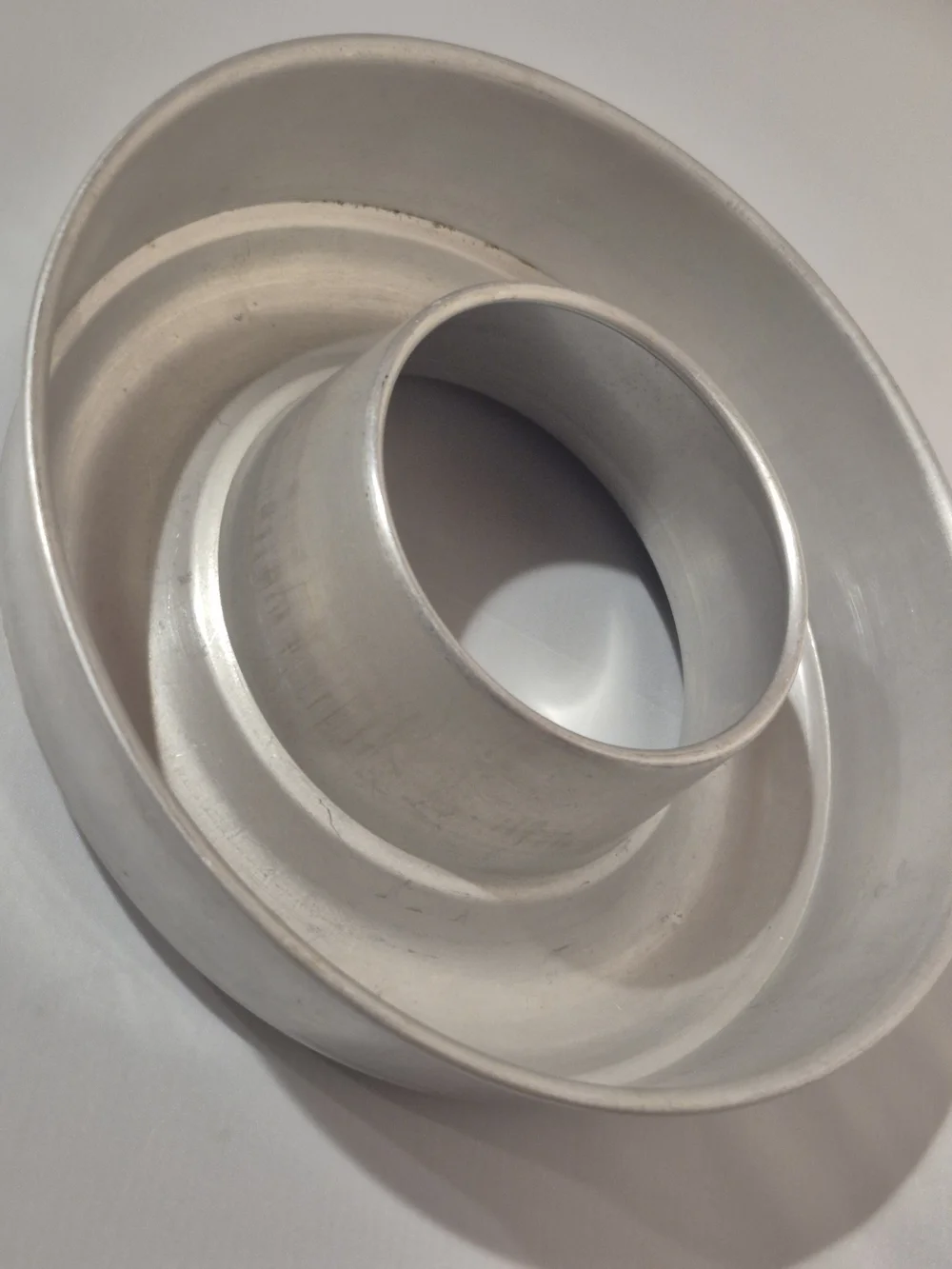 Aluminum Ring Jello Mold - Silver Vintage